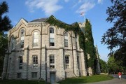 金斯顿大学（金斯顿大学艺术qs排名）