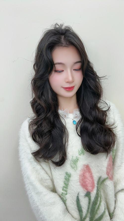 自然卷头发适合什么发型（自来卷的10个最好发型）